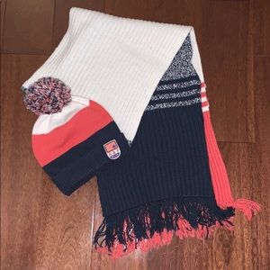Abercrombie scarf and hat set
